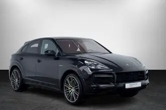 Porsche Cayenne, 4.0, 404 kW, hybrid p+e, automatic, four-wheel drive