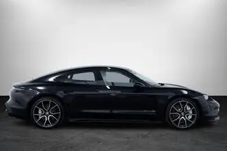 Porsche Taycan, 142 kW, electric, automatic, four-wheel drive