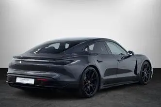 Porsche Taycan, 142 kW, electric, automatic, four-wheel drive