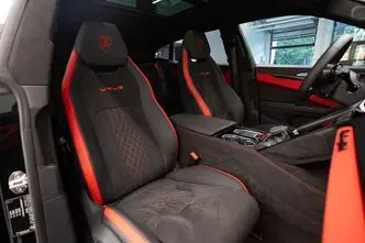 Lamborghini Urus, 4.0, 490 kW, petrol, automatic, four-wheel drive