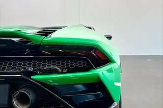 Lamborghini Huracán, 5.2, 470 kW, petrol, automatic, four-wheel drive