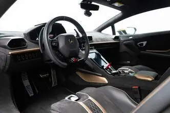 Lamborghini Huracán, 5.2, 470 kW, petrol, automatic, rear-wheel drive