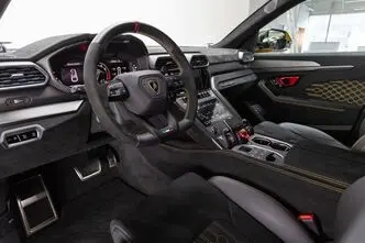 Lamborghini Urus, 4.0, 490 kW, petrol, automatic, four-wheel drive