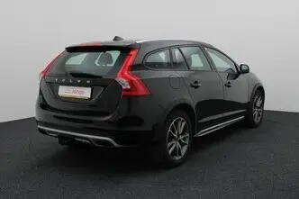 Volvo V60 Cross Country, 2.0, 110 kW, дизель, механическая, передний привод