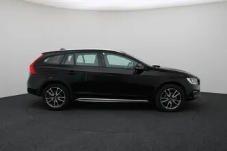 Volvo V60 Cross Country, 2.0, 110 kW, дизель, механическая, передний привод