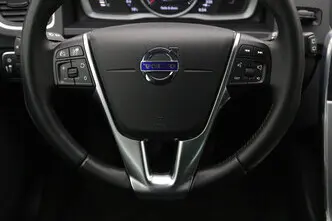 Volvo V60 Cross Country, 2.0, 110 kW, дизель, механическая, передний привод