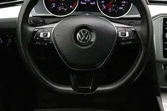 Volkswagen Passat, 2.0, 110 kW, дизель, автомат, передний привод