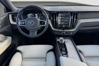 Volvo XC60, 2.0, 223 kW, подключаемый гибрид б+э, автомат, полный привод