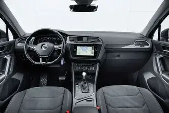 Volkswagen Tiguan, 2.0, 110 kW, бензин, автомат