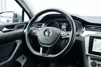 Volkswagen Passat, 2.0, 110 kW, дизель, автомат