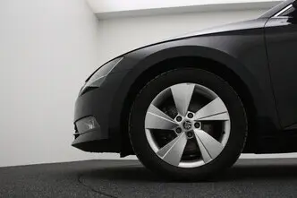 Škoda Superb, 1.6, 88 kW, diesel, automatic, front-wheel drive