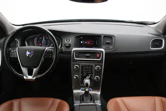 Volvo V60, 2.4, 162 kW, pistikhübriid d+e, automaat, nelikvedu