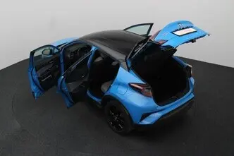 Toyota C-HR, 1.8, 90 kW, гибрид б+э, автомат, передний привод