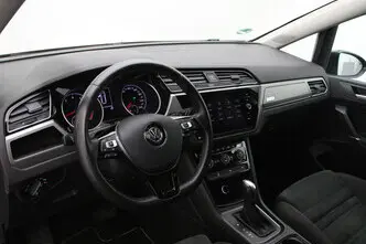 Volkswagen Touran, 1.5, 110 kW, бензин, автомат, передний привод