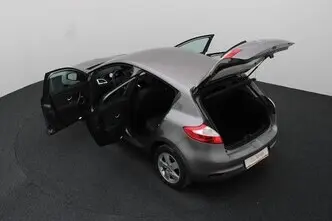 Renault Megane, 2.0, 103 kW, бензин, автомат, передний привод