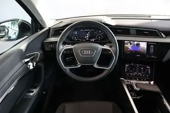 Audi Q8 e-tron, 158 kW, electric, four-wheel drive