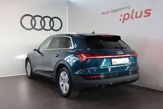 Audi e-tron, 158 kW, электричество, автомат, полный привод