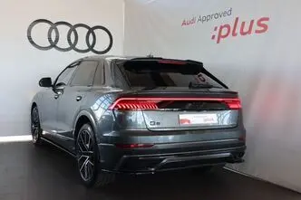 Audi Q8, 3.0, 210 kW, гибрид д+э, автомат, полный привод