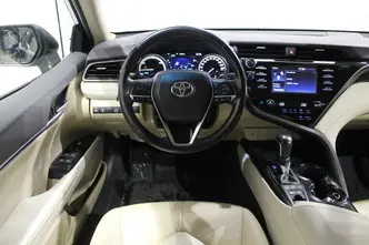 Toyota Camry, 2.5, 131 kW, hybrid p+e, automatic, front-wheel drive