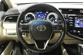 Toyota Camry, 2.5, 131 kW, hybrid p+e, automatic, front-wheel drive