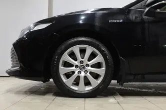 Toyota Camry, 2.5, 131 kW, hybrid p+e, automatic, front-wheel drive