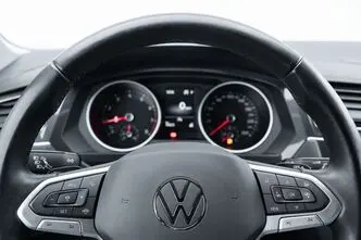 Volkswagen Tiguan, 2.0, 110 kW, бензин, автомат