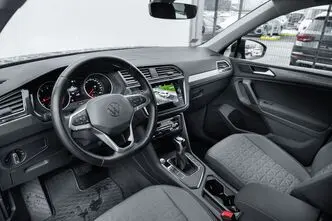 Volkswagen Tiguan, 2.0, 110 kW, бензин, автомат