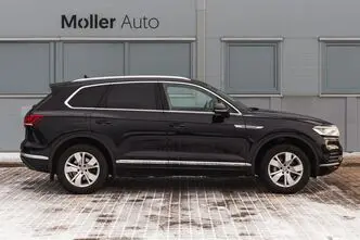 Volkswagen Touareg, 3.0, 169 kW, дизель, автомат