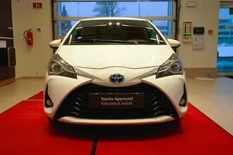 Toyota Yaris, 1.5, 54 kW, hybrid p+e, automatic, front-wheel drive