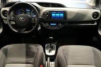 Toyota Yaris, 1.5, 54 kW, hybrid p+e, automatic, front-wheel drive