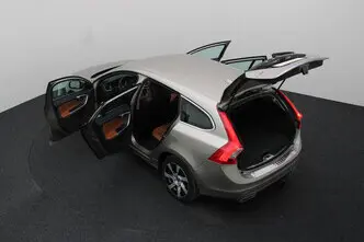 Volvo V60, 2.4, 158 kW, pistikhübriid d+e, automaat, nelikvedu