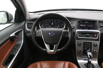 Volvo V60, 2.4, 158 kW, pistikhübriid d+e, automaat, nelikvedu