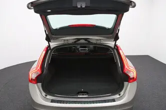 Volvo V60, 2.4, 158 kW, pistikhübriid d+e, automaat, nelikvedu