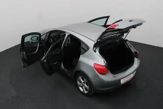 Opel Astra, 1.6, 85 kW, bensiin, manuaal, esivedu