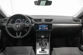 Škoda Superb, 2.0, 140 kW, дизель, автомат, полный привод