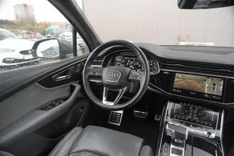 Audi Q7, 3.0, 210 kW, дизель, автомат, полный привод