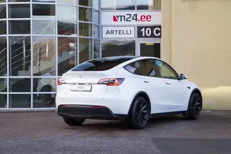 Tesla Model Y, 378 kW, electric, automatic, four-wheel drive