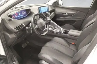 Peugeot 5008, 1.0, 96 kW, бензин, автомат, передний привод