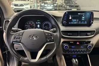 Hyundai Tucson, 1.6, 100 kW, diesel, automatic, front-wheel drive