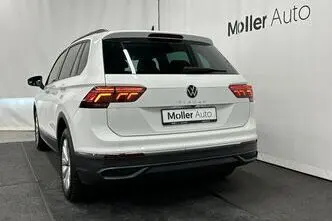 Volkswagen Tiguan, 2.0, 110 kW, petrol, automatic, front-wheel drive