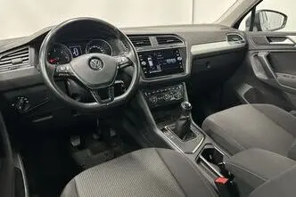 Volkswagen Tiguan, 2.0, 85 kW, дизель, механическая, передний привод