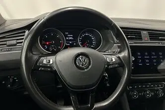 Volkswagen Tiguan, 2.0, 85 kW, дизель, механическая, передний привод