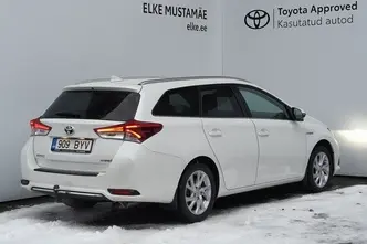 Toyota Auris, 1.8, 73 kW, hybrid p+e, automatic, front-wheel drive