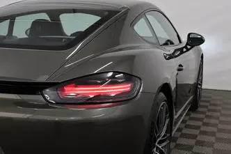 Porsche 718, 2.0, 220 kW, petrol, automatic, rear-wheel drive