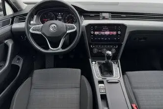 Volkswagen Passat, 2.0, 110 kW, diesel, manual, front-wheel drive