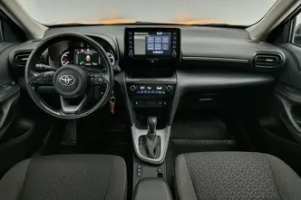 Toyota Yaris Cross, 1.5, 68 kW, гибрид б+э, автомат, передний привод