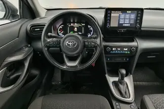 Toyota Yaris Cross, 1.5, 68 kW, гибрид б+э, автомат, передний привод