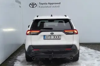 Toyota RAV4, 2.5, 131 kW, гибрид б+э, автомат, полный привод