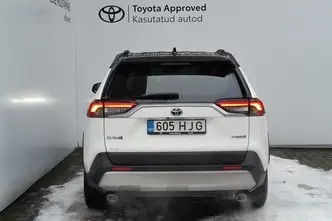 Toyota RAV4, 2.5, 131 kW, гибрид б+э, автомат, передний привод