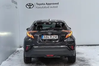 Toyota C-HR, 1.8, 72 kW, гибрид б+э, автомат, передний привод